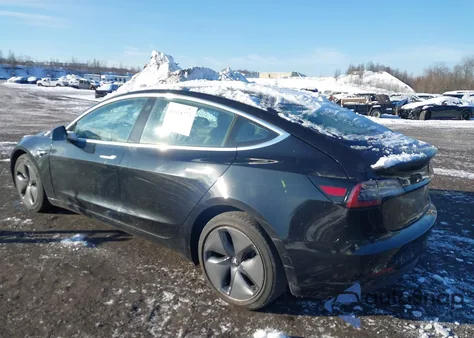 2018 Tesla Model 3 Long Range/Performance из США, поврежденный, VIN 5YJ3E1EB1JF070625